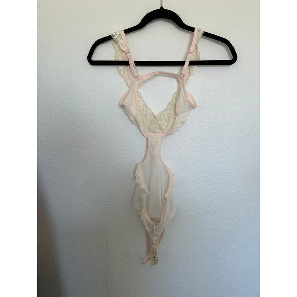 We Are HAH Key To UR Heart Bodysuit in La Creme - XS - Picture 3 of 4
